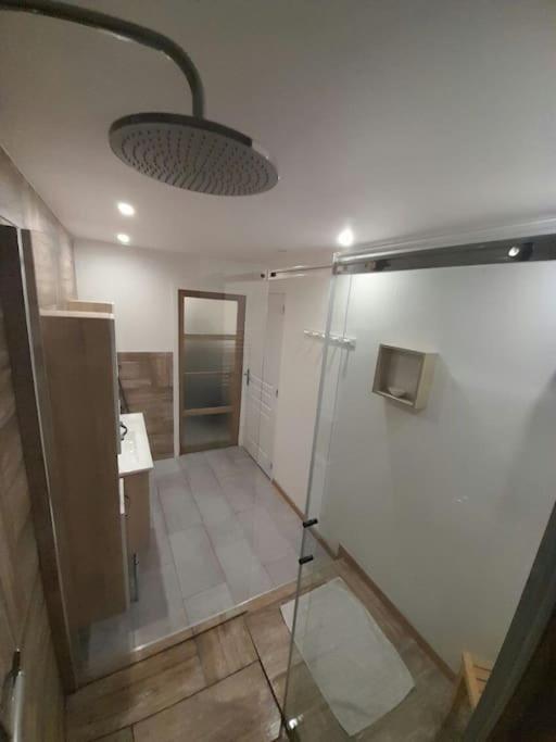 Appartement Spacieux &Tres Calme. Spacious & Very Quiet Apartment. การ์โรส ภายนอก รูปภาพ