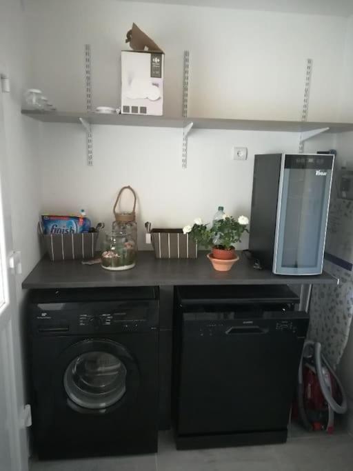 Appartement Spacieux &Tres Calme. Spacious & Very Quiet Apartment. การ์โรส ภายนอก รูปภาพ