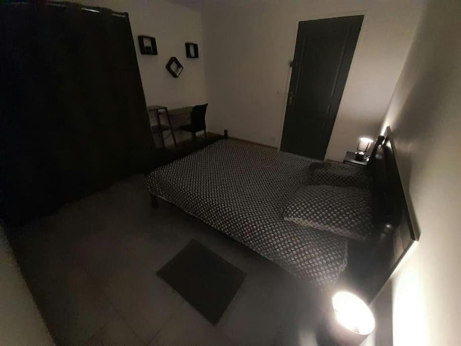 Appartement Spacieux &Tres Calme. Spacious & Very Quiet Apartment. การ์โรส ภายนอก รูปภาพ