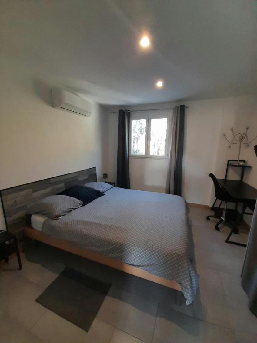 Appartement Spacieux &Tres Calme. Spacious & Very Quiet Apartment. การ์โรส ภายนอก รูปภาพ
